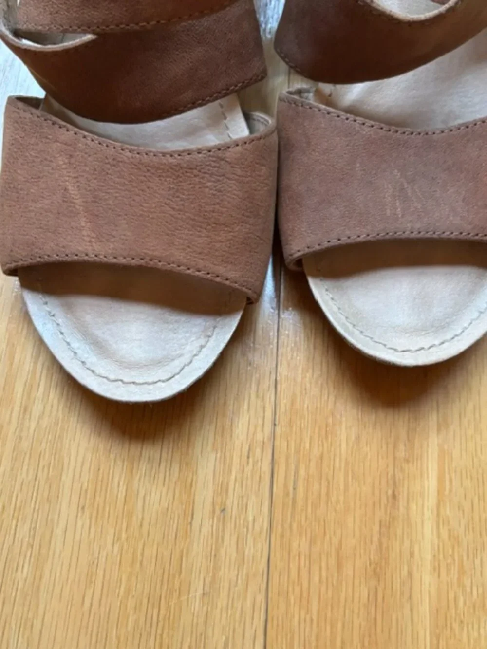 Adam Tucker by Me Too Leather Wedge sandal - 8